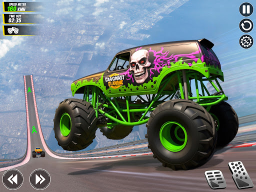 Mega Ramp Monster Truck Stunts